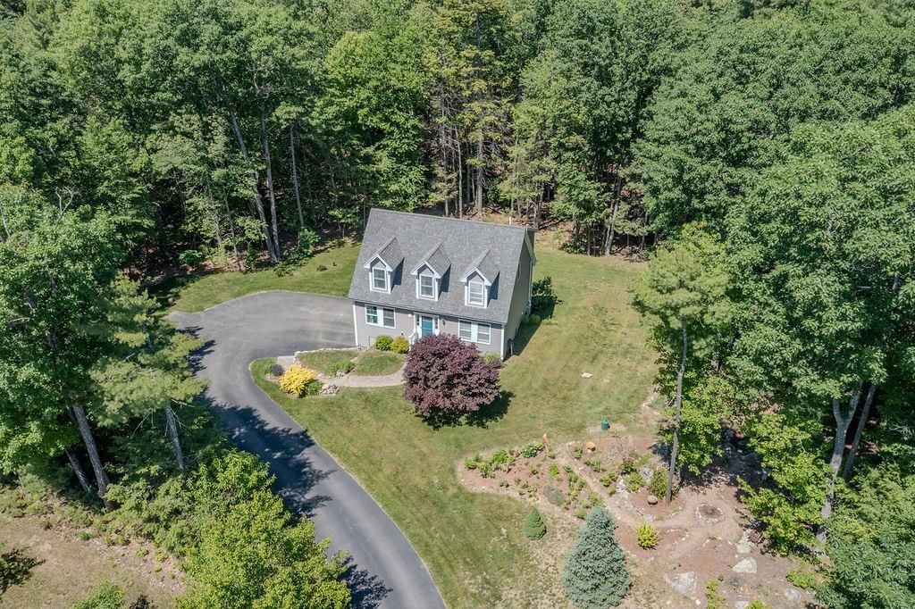 2 Gerrior Drive, Nottingham, NH 03290
