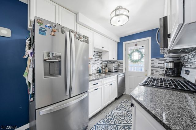 684 Colgate Ave, Perth Amboy City, NJ 08861