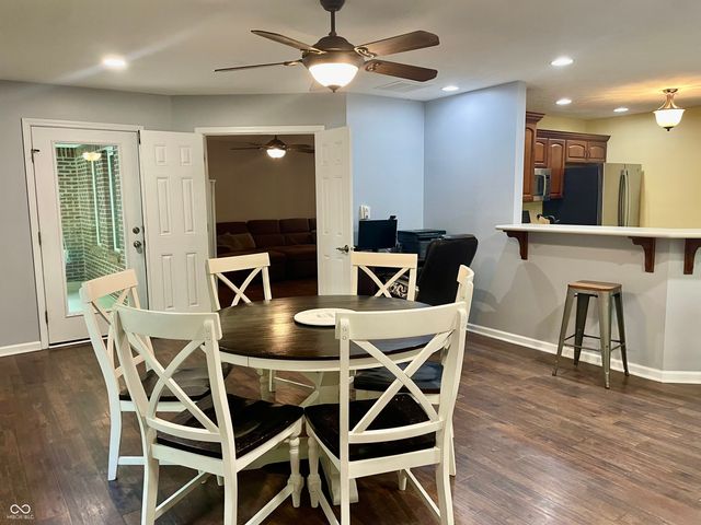 8 U Drive, Cloverdale, IN 46120
