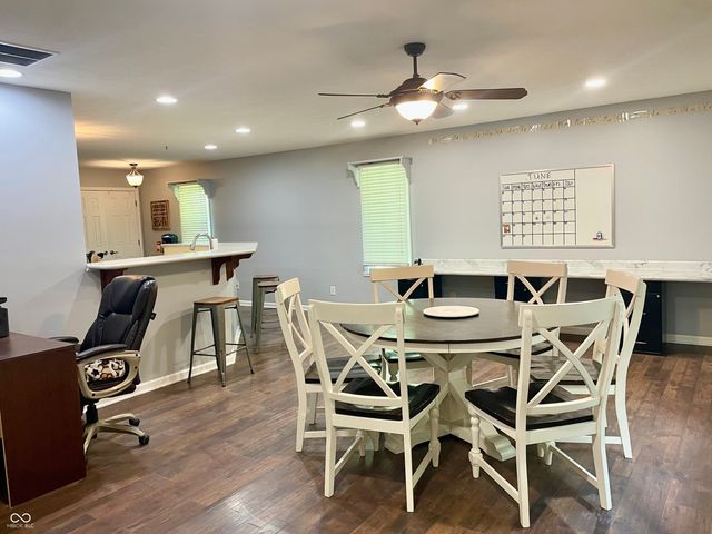 8 U Drive, Cloverdale, IN 46120