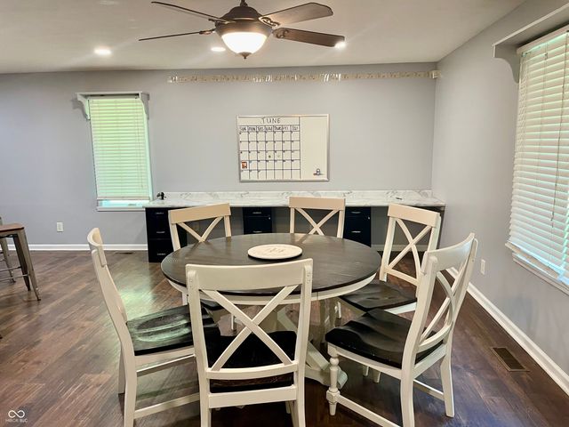 8 U Drive, Cloverdale, IN 46120