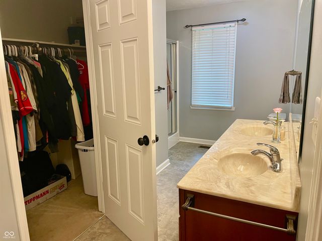 8 U Drive, Cloverdale, IN 46120