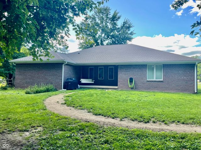 8 U Drive, Cloverdale, IN 46120