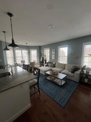 42R Olney St. 2, Boston, MA 02121