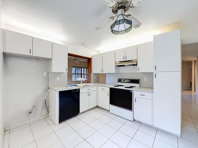 2208 Seagrape Circle, Coconut Creek, FL 33066