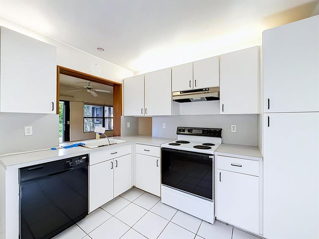 2208 Seagrape Circle, Coconut Creek, FL 33066