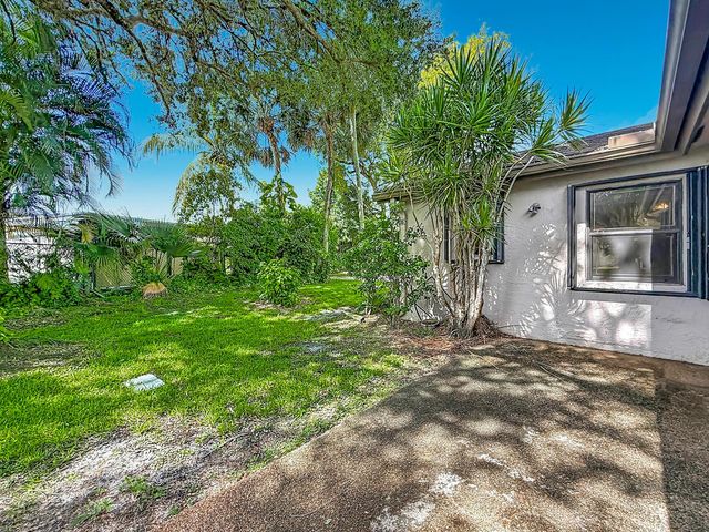 2208 Seagrape Circle, Coconut Creek, FL 33066