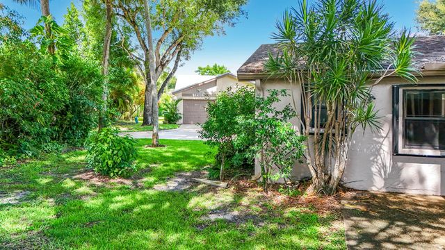 2208 Seagrape Circle, Coconut Creek, FL 33066