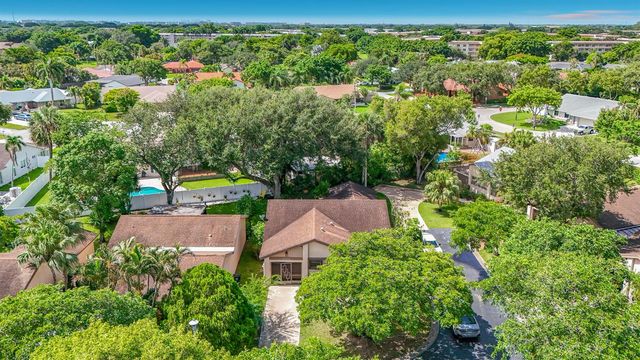 2208 Seagrape Circle, Coconut Creek, FL 33066