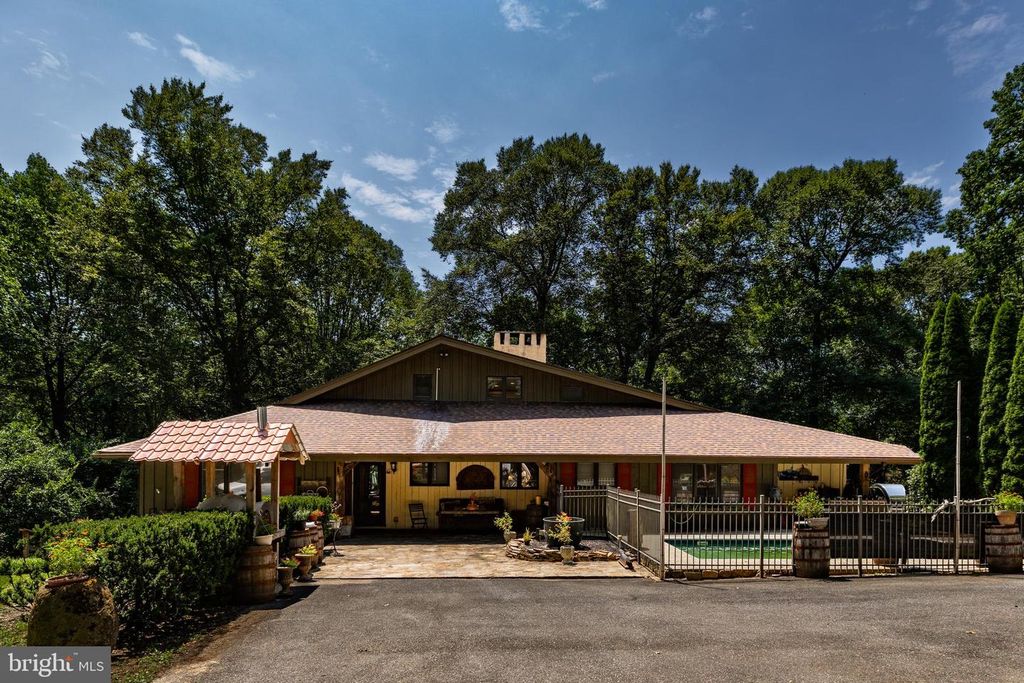 308 BUTTONWOOD RD, Landenberg, PA 19350