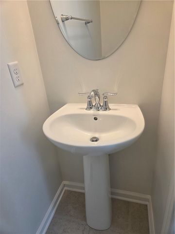 2016 Cade Dr, Center Twp, PA 15061