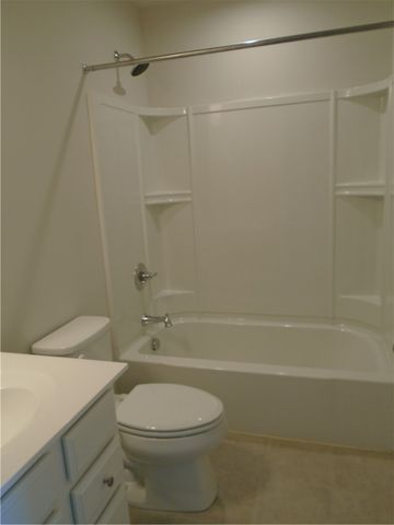 2016 Cade Dr, Center Twp, PA 15061