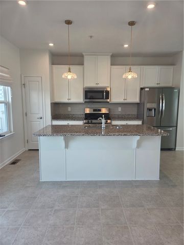 2016 Cade Dr, Center Twp, PA 15061