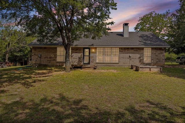 5129 County Road 3139, Lone Oak, TX 75453