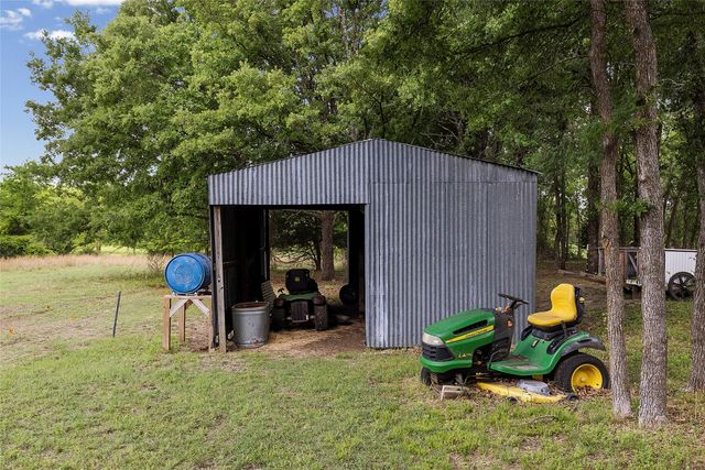 5129 County Road 3139, Lone Oak, TX 75453