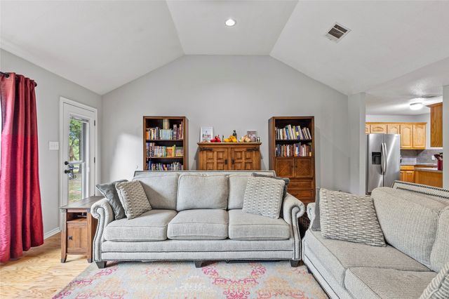 5129 County Road 3139, Lone Oak, TX 75453