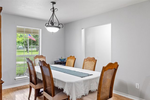 5129 County Road 3139, Lone Oak, TX 75453