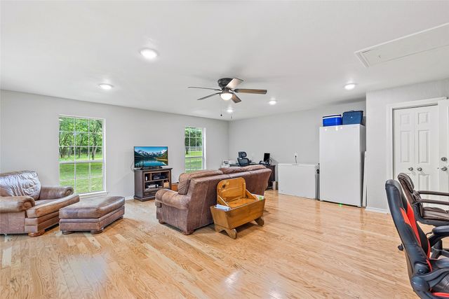 5129 County Road 3139, Lone Oak, TX 75453