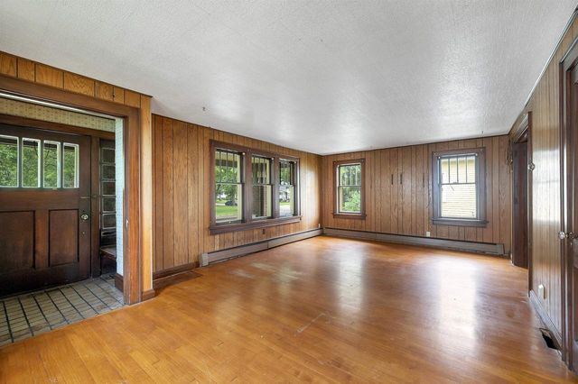 838 10TH AVENUE, Green Bay, WI 54304