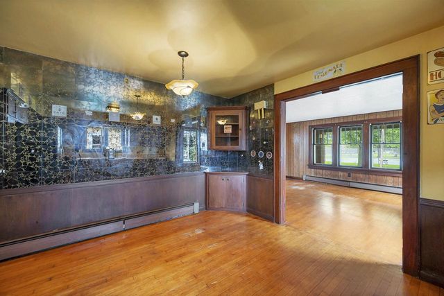 838 10TH AVENUE, Green Bay, WI 54304