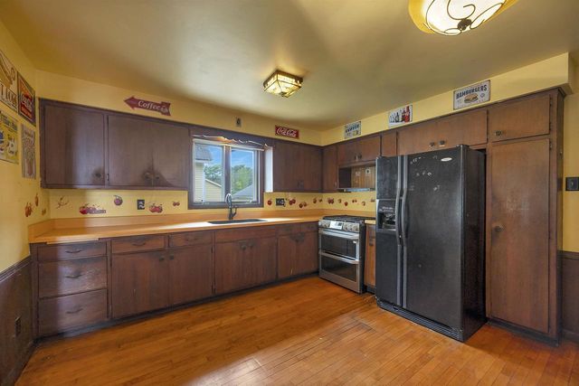 838 10TH AVENUE, Green Bay, WI 54304