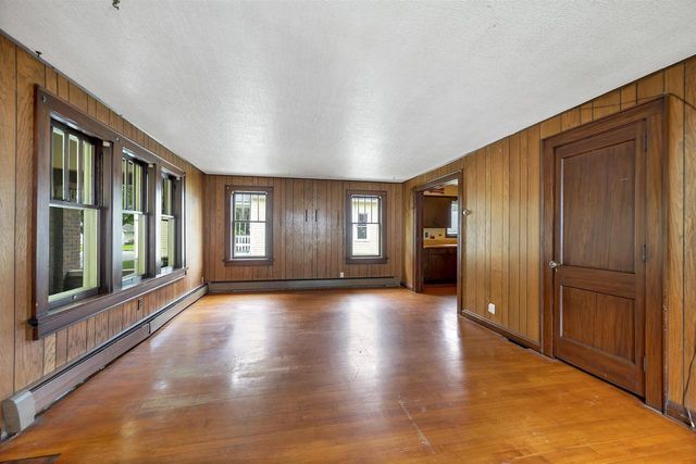 838 10TH AVENUE, Green Bay, WI 54304