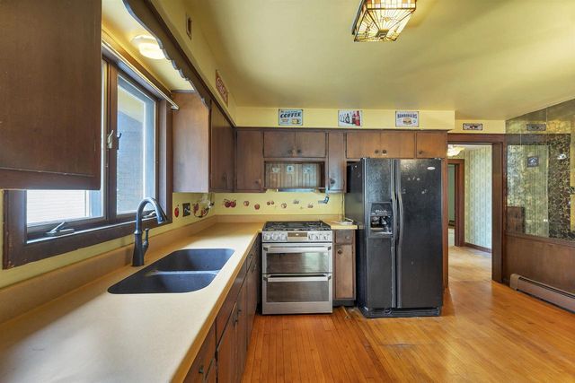 838 10TH AVENUE, Green Bay, WI 54304