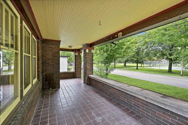 838 10TH AVENUE, Green Bay, WI 54304