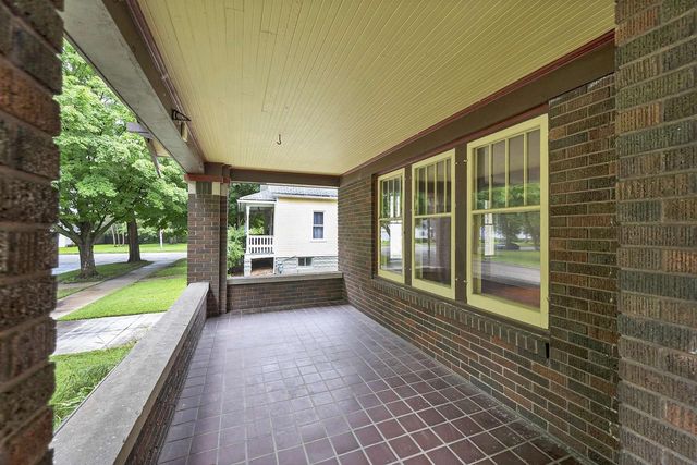838 10TH AVENUE, Green Bay, WI 54304
