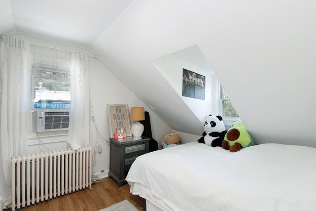 72 Grove Street, Hyannis, MA 02601