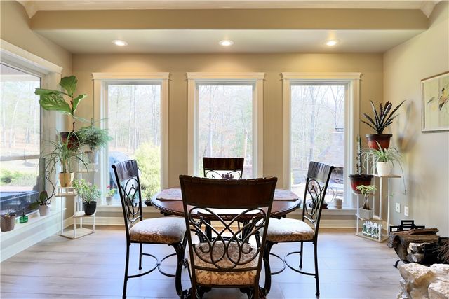 4857 E Woodsedge Road, Fayetteville, AR 72701