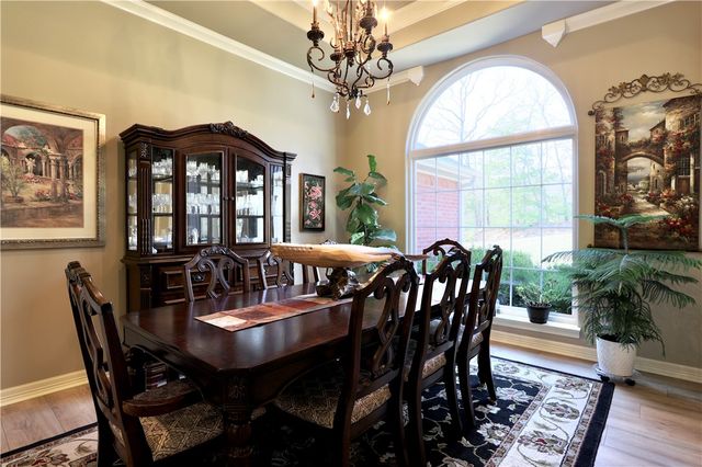 4857 E Woodsedge Road, Fayetteville, AR 72701