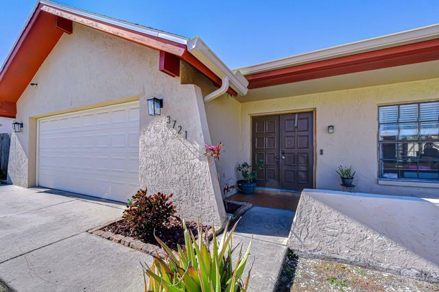 3721 LIGHTHOUSE WAY, Holiday, FL 34691