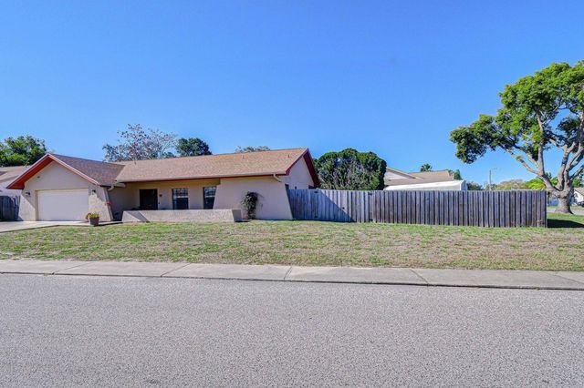 3721 LIGHTHOUSE WAY, Holiday, FL 34691