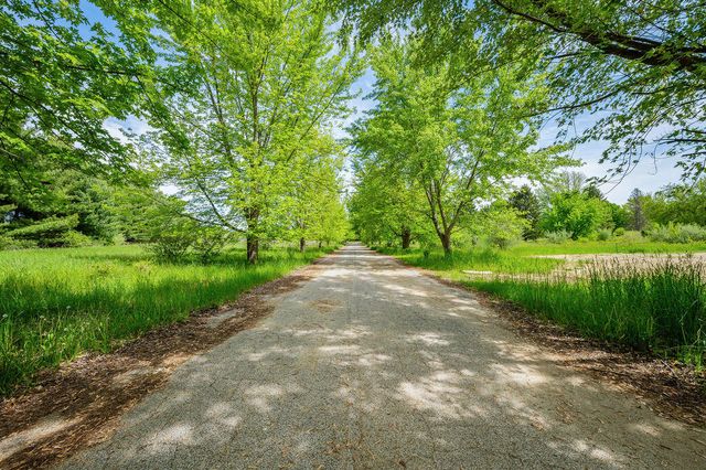 Peachtree Lane, Benton Harbor, MI 49022