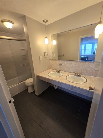 340 Main St 311, Melrose, MA 02176