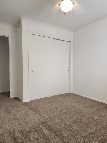 7000 Sandell Avenue 14, Edina, MN 55435