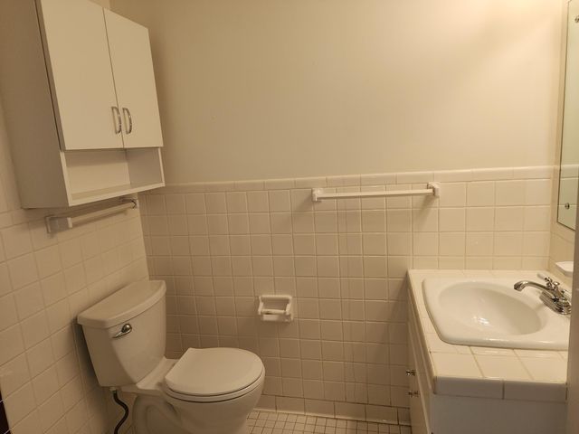 7000 Sandell Avenue 14, Edina, MN 55435