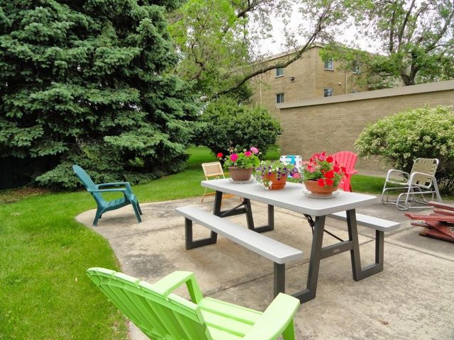 7000 Sandell Avenue 14, Edina, MN 55435