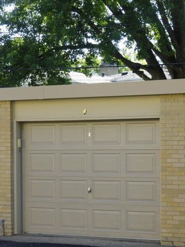 7000 Sandell Avenue 14, Edina, MN 55435