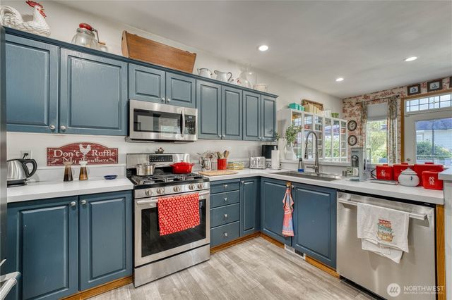 9640 Long Point Lane NW, Silverdale, WA 98383