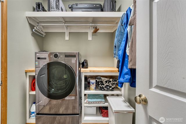 9640 Long Point Lane NW, Silverdale, WA 98383