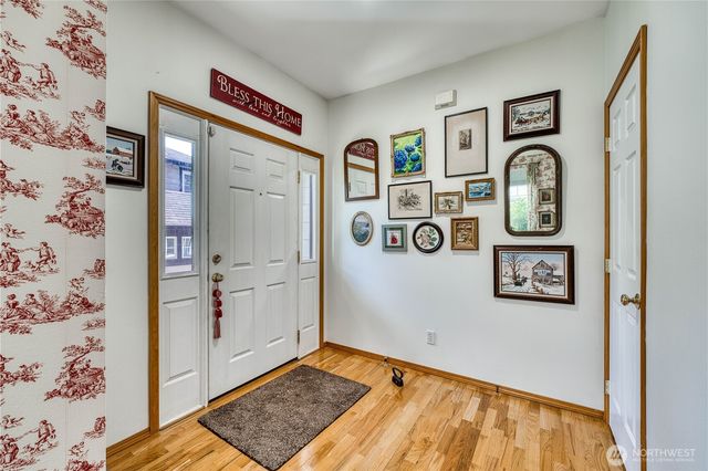9640 Long Point Lane NW, Silverdale, WA 98383