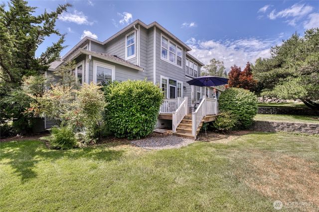 9640 Long Point Lane NW, Silverdale, WA 98383