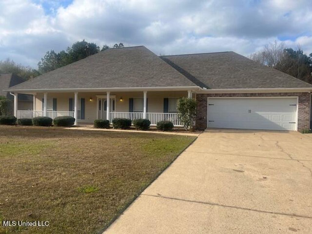 127 Butler Creek Drive, Florence, MS 39073