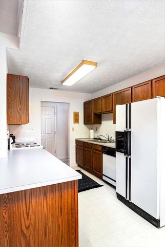 345 Chestnut Lane, Versailles, KY 40383