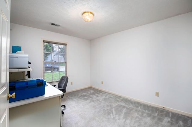 345 Chestnut Lane, Versailles, KY 40383