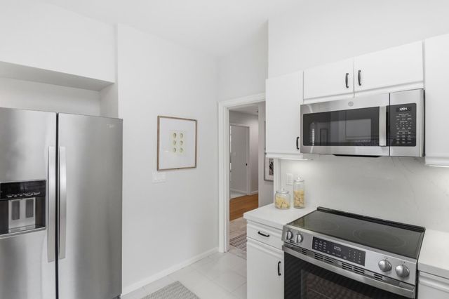 10 9th Avenue 201, San Mateo, CA 94401