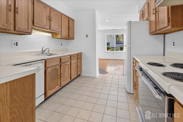 61 Tennyson Drive, Plainsboro, NJ 08536