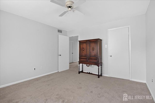 61 Tennyson Drive, Plainsboro, NJ 08536